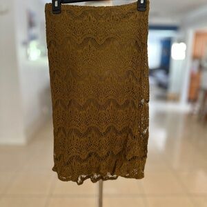 Hollister Gold Ruffled Pencil Skirt Knee-Length